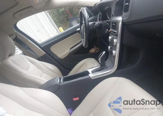 YV140MEK6H1343480: 43395243