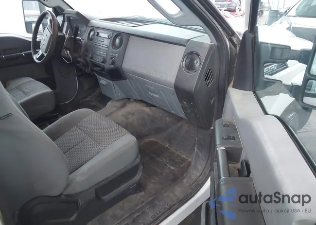 1FT7X2A6XEEB51768: 43395278