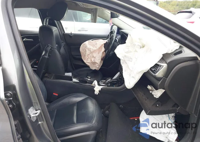 SJKCH5CR7HA032945: 43395379