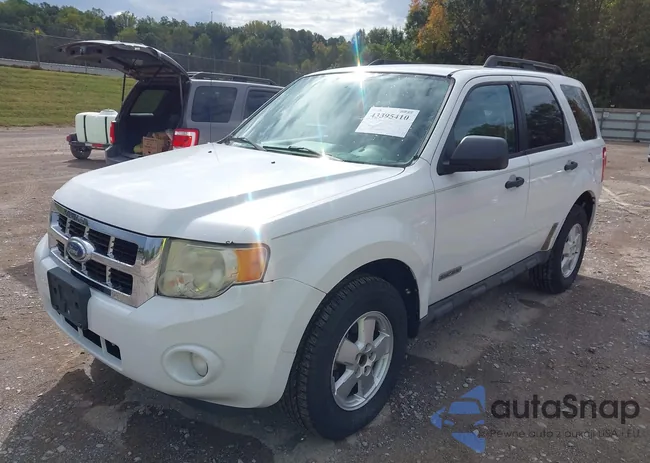 1FMCU93Z18KA10032: 43395410