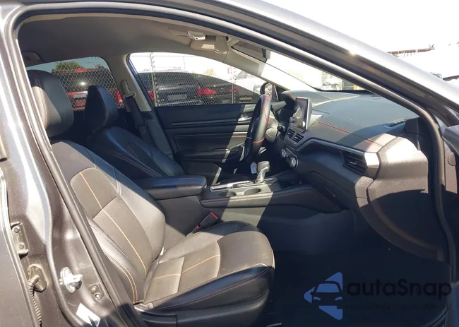 1N4BL4CV6NN402572: 43395437