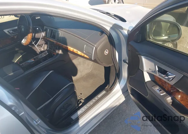 SAJWA0E77D8S66444: 43396775