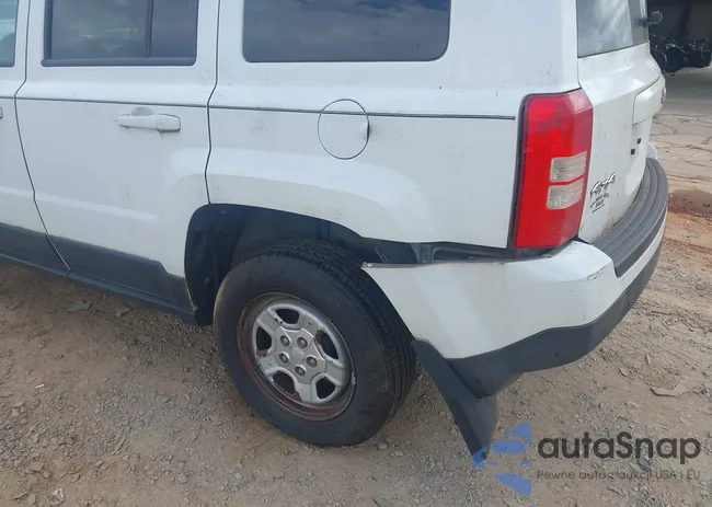 1C4NJRBB8CD621571: 43396892