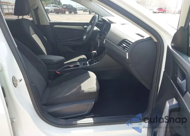 3VWC57BU5MM045605: 43396902