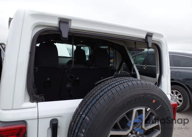 1C4PJXEN3SW570518: 43396908