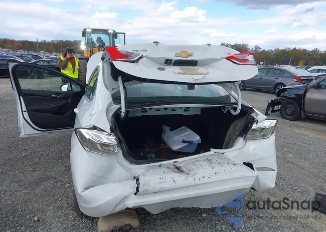 1G1BE5SM9J7167031: 43396962