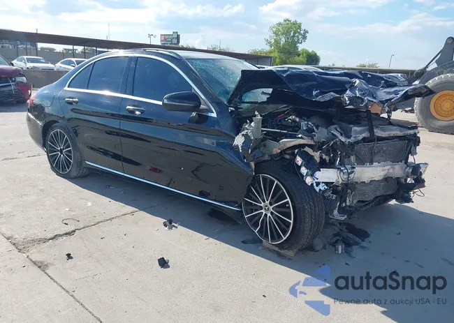 W1KWF8DB1MR640342: 43396307