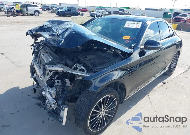 W1KWF8DB1MR640342: 43396307