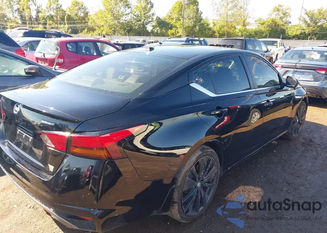 1N4BL4CV2NN331421: 43396434