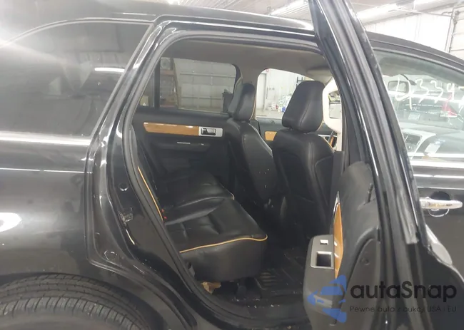 2LMDJ8JC3ABJ24558: 43397650