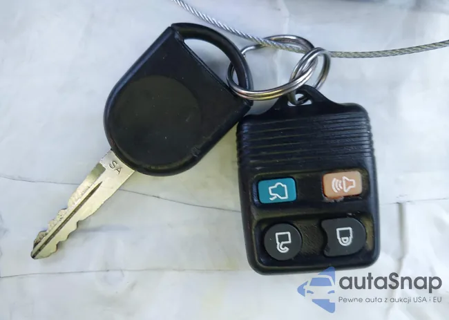 1FAHP3FN8AW225533: 43397653