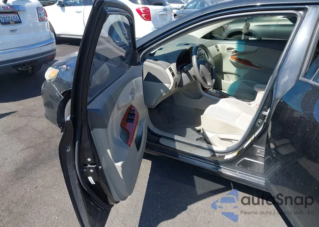 1NXBU40E59Z090070: 43397871