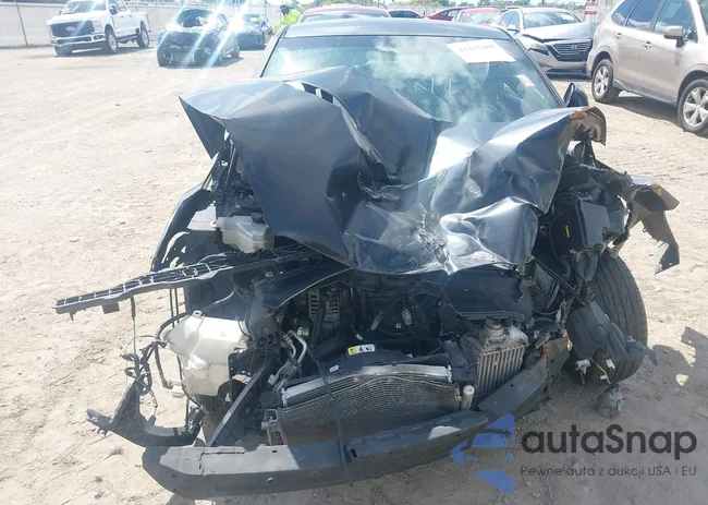 KMHTC6AEXEU203300: 43397888