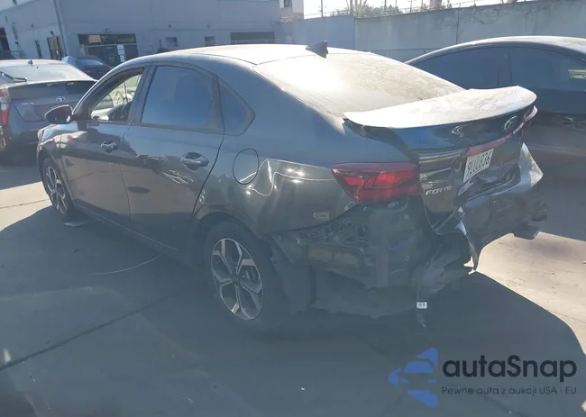 3KPF24AD3LE147924: 43397928