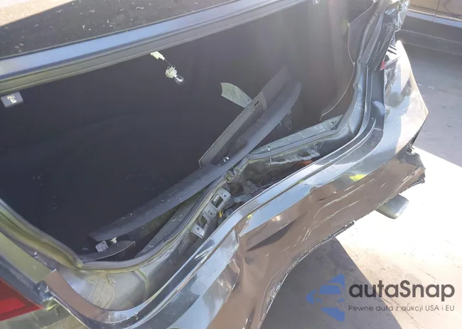 3KPF24AD3LE147924: 43397928