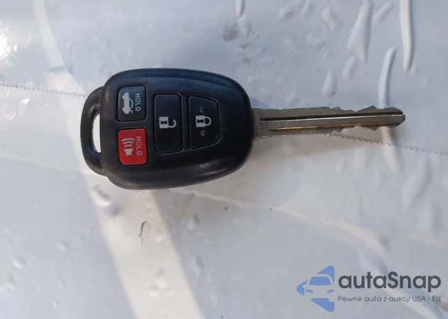 2T1BURHE6JC986885: 43397256