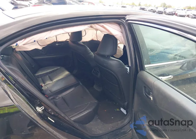 1HGCR2F80DA275588: 43397297