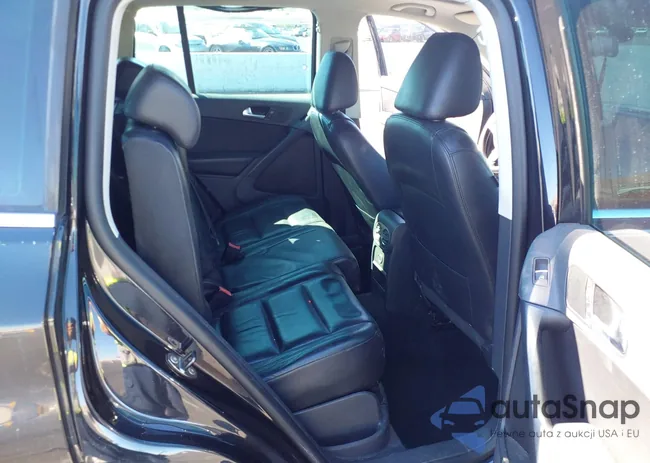 WVGAV7AX5BW510883: 43397371