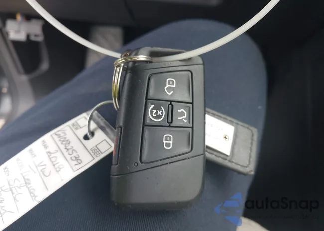 3VV3B7AX9JM015706: 43397549