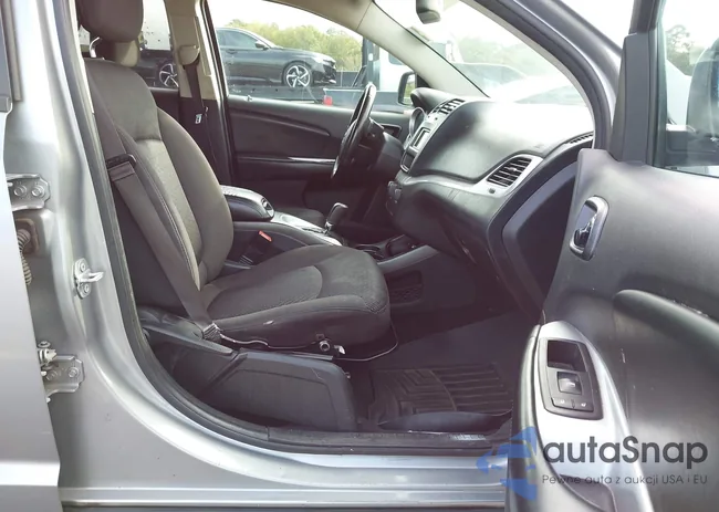 3C4PDCAB9HT636922: 43398742