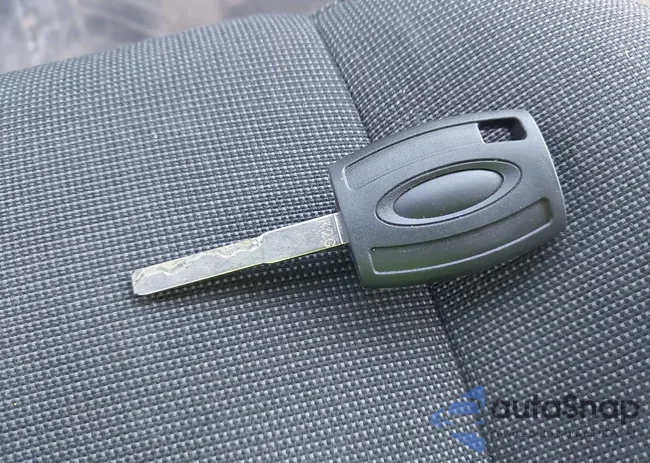 1FTYR1YM6GKB55687: 43398877