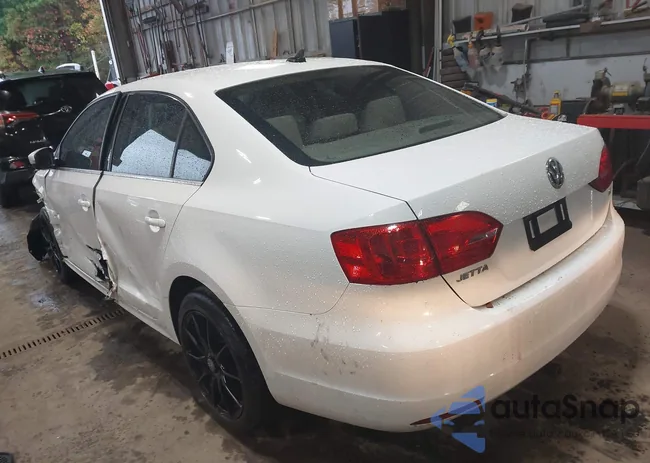 3VWB17AJ4EM330635: 43398886