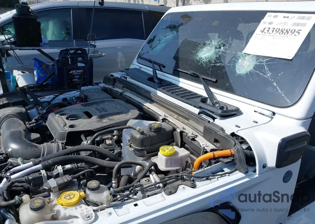 1C4RJXN63RW356592: 43398895