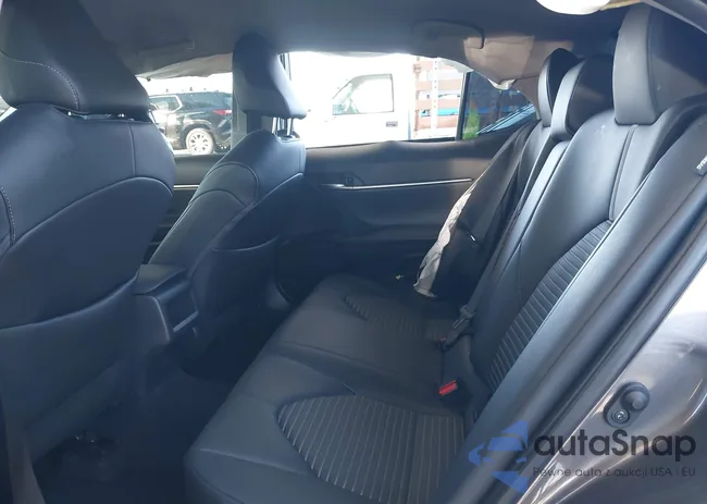 4T1G11AK8PU752562: 43398988