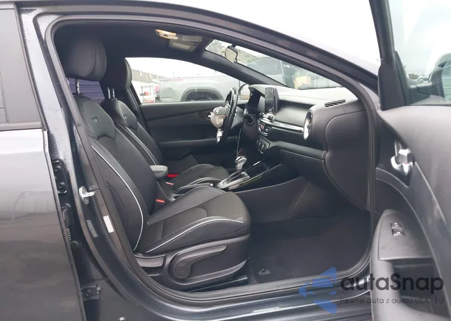 3KPF34AD8ME408642: 43399018