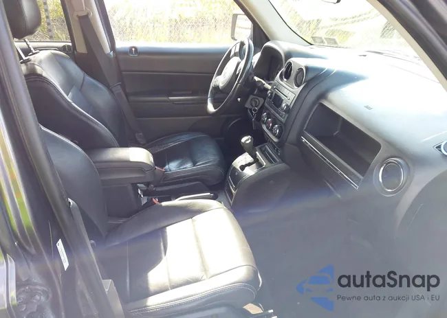 1C4NJRFBXFD154958: 43399118