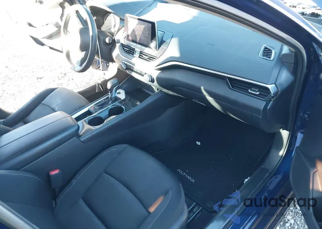 1N4BL4BV0KC131131: 43398604