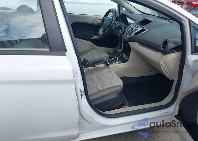 3FADP4EJ8DM225202: 43399793