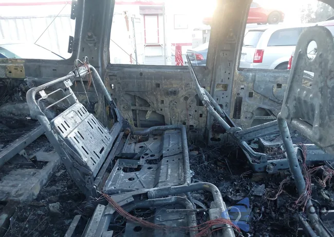 1FMSU43FX2ED63878: 43399837