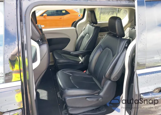 2C4RC1L72PR554461: 43400182