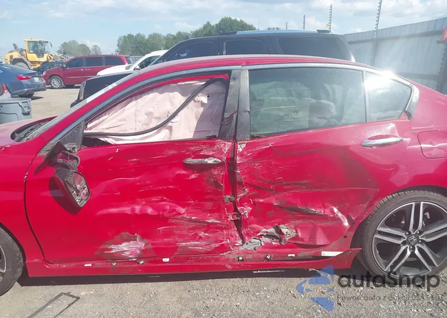 1HGCR2F60HA093846: 43399433