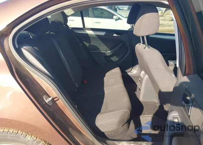 3VWD67AJ6GM391823: 43399582