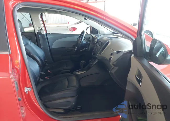 1G1JE6SB4D4118910: 43400847