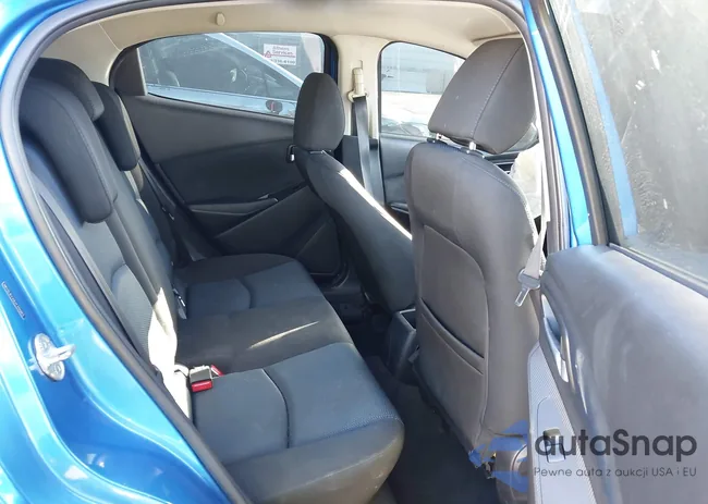 3MYDLBYV8JY319983: 43400948