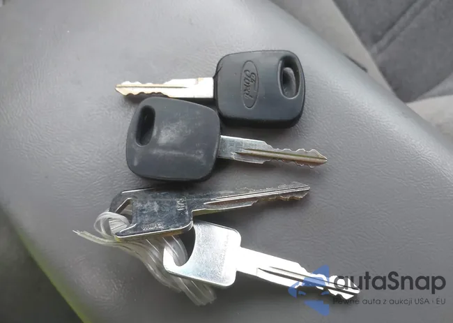 1FMZU72E1YZC54199: 43401045