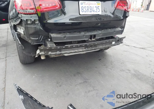 W1N0G8DB5LF828030: 43401143