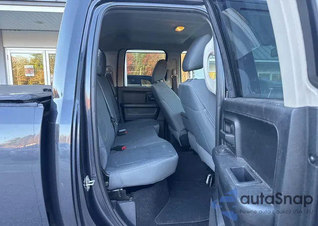 1C6RR7FG2JS190097: 43400303