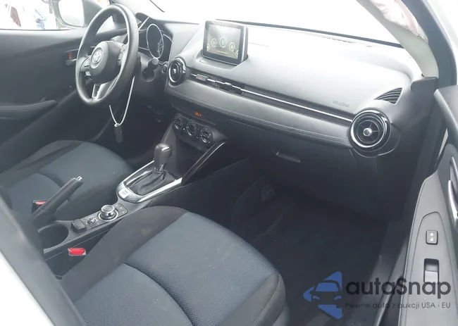 3MYDLBYV8HY186281: 43400436