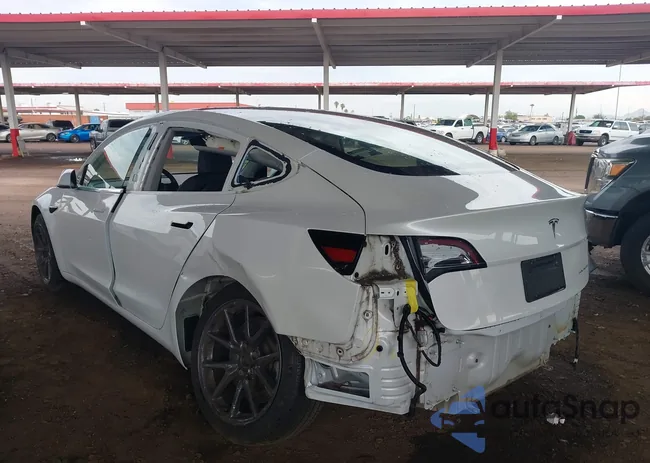 5YJ3E1EB7KF493405: 43400455