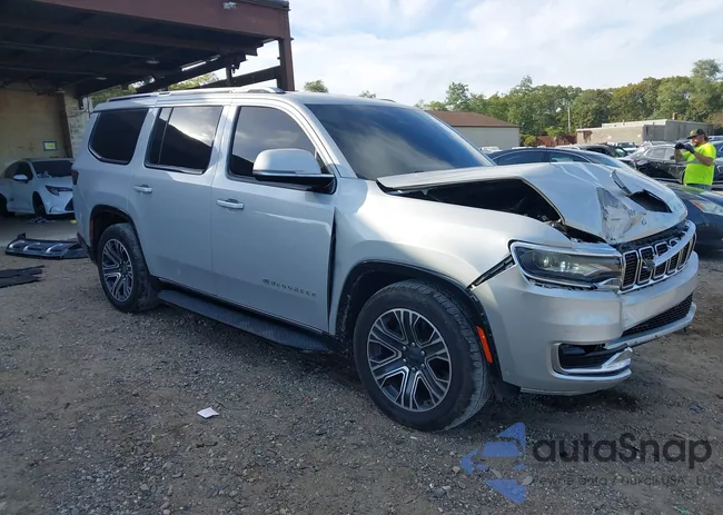 1C4SJVDT4NS183048: 43400570