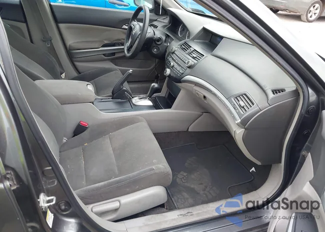 1HGCP367X9A011658: 43401639