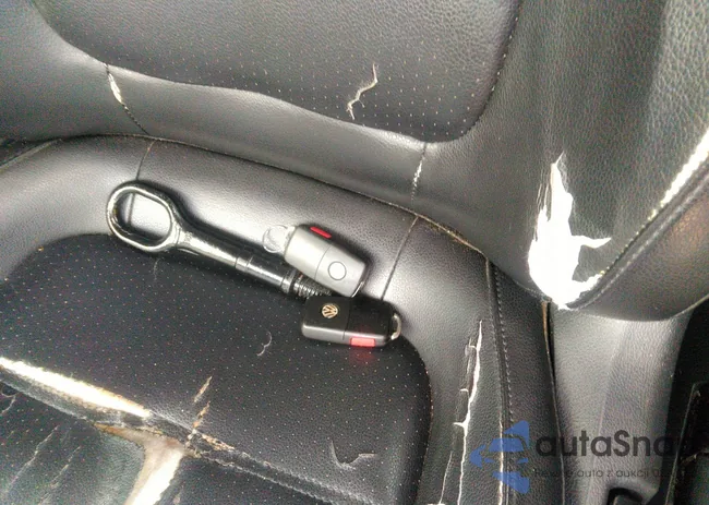 3VWD17AJ7EM368532: 43401721