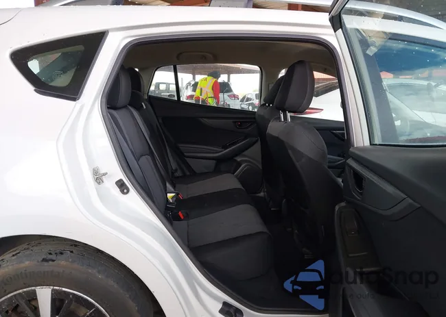 4S3GTAC64K3720558: 43402045