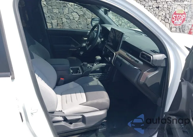 3TYLB5JN8RT024494: 43402140