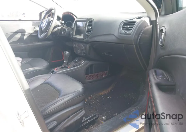 3C4NJDDB2MT589180: 43402223