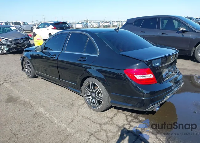 WDDGF4HB4DR265408: 43401556